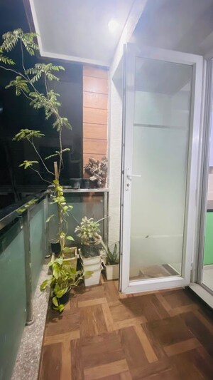 Balcony in 2 BHK Builder Floor at DLF City Gurgaon, Sector 27 – for Rent