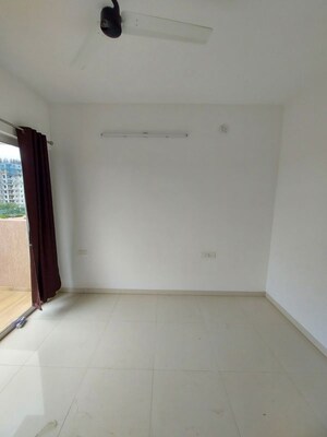 Room in 2 BHK Apartment at Godrej Boulevard, Manjari – for Sale
