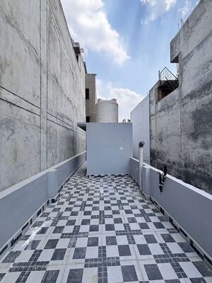 Kitchen in 1 BHK Builder Floor at Uttam Nagar – for Sale