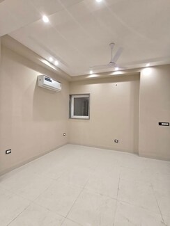 1 BHK Builder Floor For Rent in Sector 38