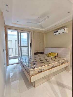 Bedroom in 1 BHK Builder Floor at Sector 38 – for Rent