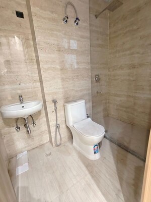 Bathroom in 1 BHK Builder Floor at Sector 38 – for Rent