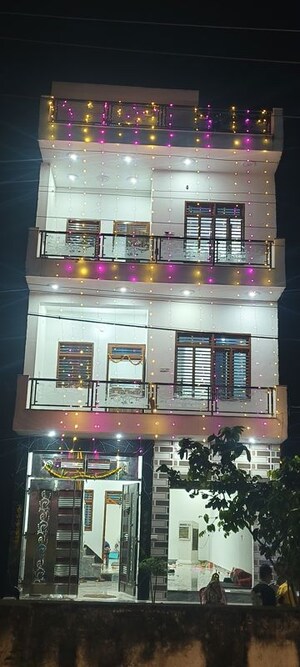 2 BHK Independent House – Exterior View View at Kalindi Vihar - for Rent
