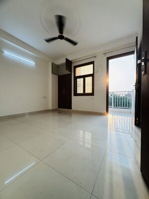 Room in 1 BHK Apartment at Palm Residency Chhatarpur, Chattarpur – for Rent