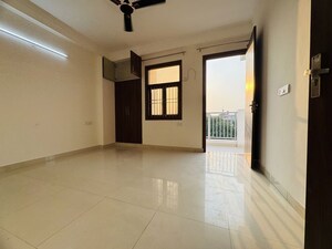 Room in 1 BHK Apartment at Palm Residency Chhatarpur, Chattarpur – for Rent