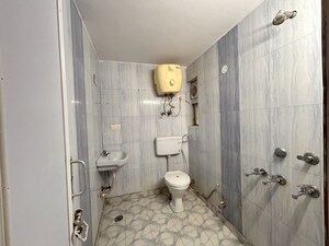 Bathroom in 3 BHK Apartment at Sector 12 Dwarka – for Rent