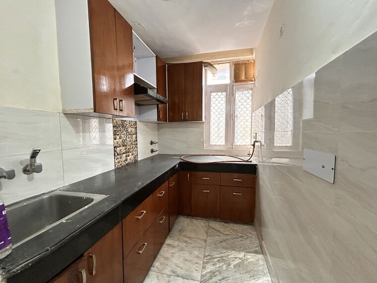 Kitchen, sector 12 dwarka 2.5 Bedroom 1300 Sq.Ft. Apartment In Sector 12 Dwarka Delhi 10703135