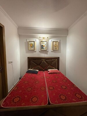 Bedroom in 1 BHK Apartment at Neb Sarai – for Rent
