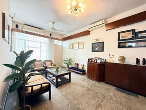 Living Room in 3 BHK Builder Floor at Jasola – for Sale