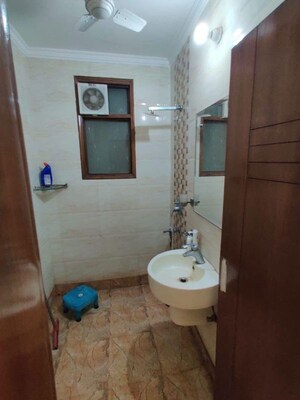 Bathroom in 1 BHK Builder Floor at Malviya Nagar – for Rent