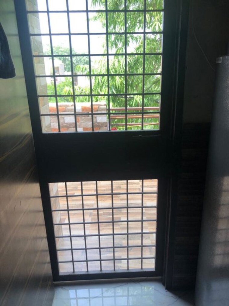Room, sarita vihar 1 Bedroom 450 Sq.Ft. Independent House In Sarita Vihar Delhi 10703252