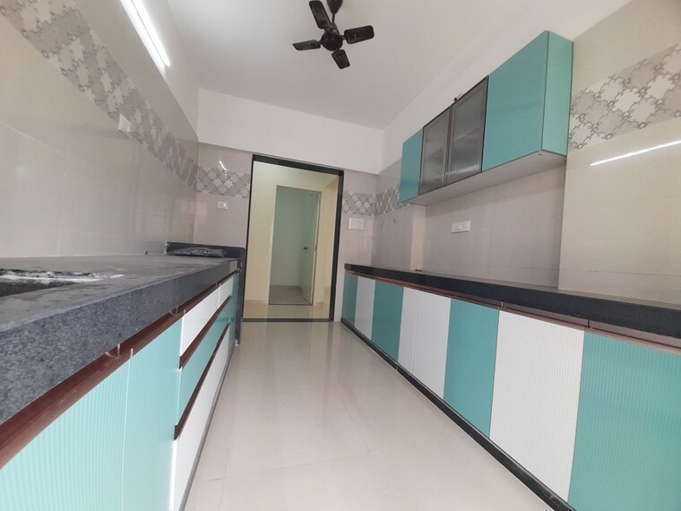 Kitchen, goregaon west 2.5 Bedroom 1500 Sq.Ft. Apartment In Goregaon West Mumbai 10703259
