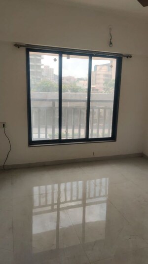 Room in 1 BHK Apartment at Kurla West – for Rent