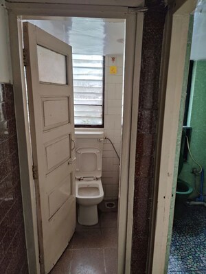 Bathroom in 1 BHK Apartment at Kurla West – for Rent