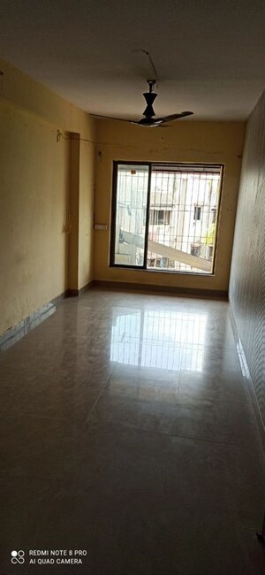 Room in 1 BHK Apartment at Kurla West – for Rent