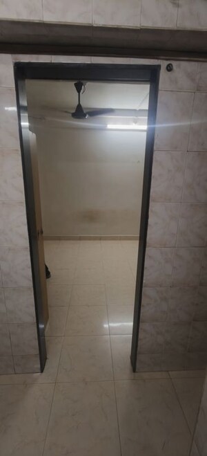 Bathroom in 1 RK Apartment at Saptarishi Towers, Kandivali West – for Rent
