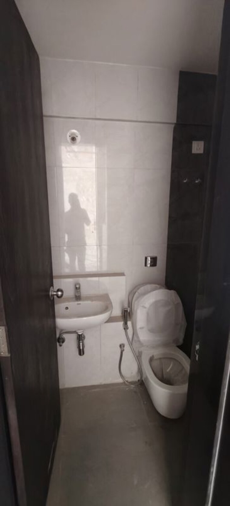 Bathroom, the-baya-central 1 Bedroom 441 Sq.Ft. Apartment In Lower Parel Mumbai 10703286