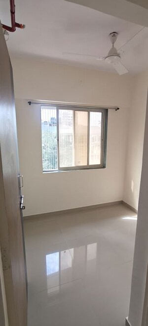 Room in 1 BHK Apartment at Prestige Heights Prabhadevi, Prabhadevi – for Rent