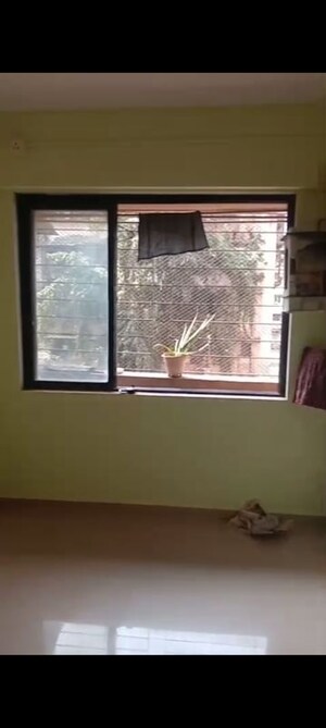 Room in 1 BHK Apartment at Equinox Business Park, Kurla West – for Rent