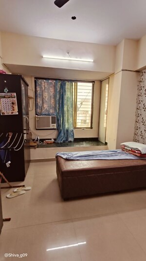 Living Room in  Pg at Lower Parel – for Rent