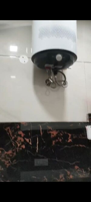 Team Area in 2 BHK Apartment at Gazipur – for Sale
