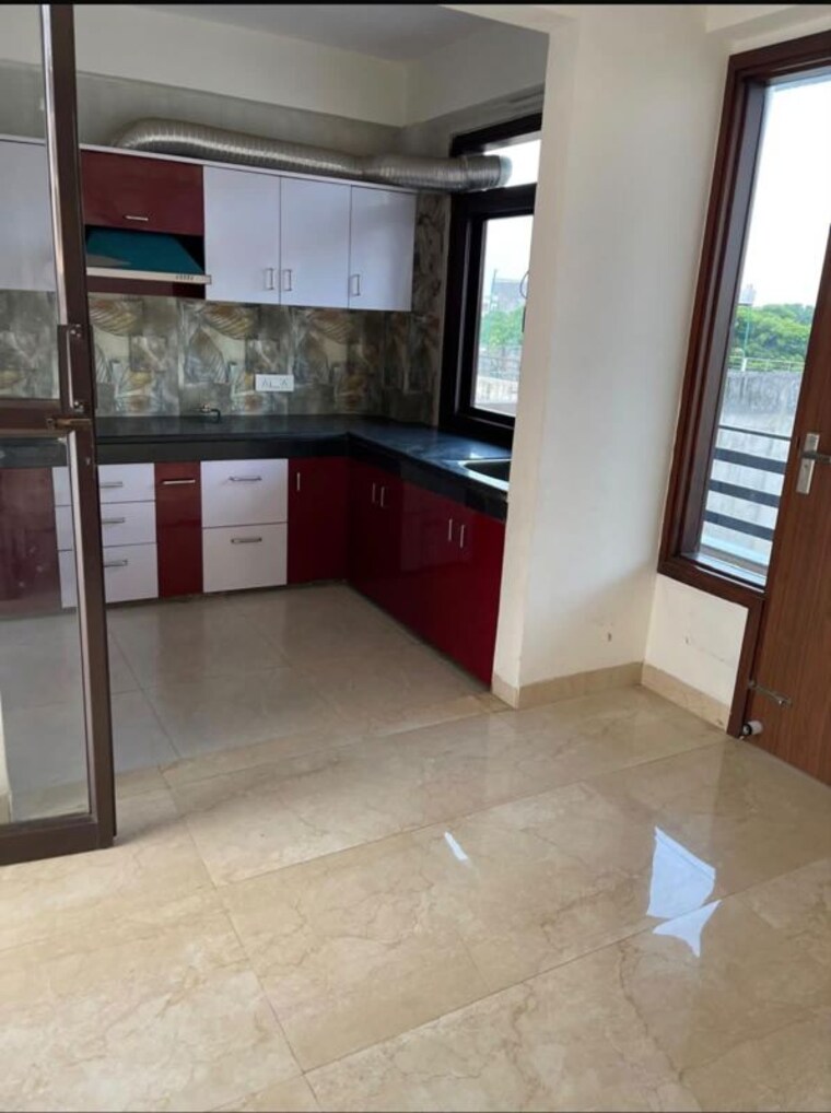 Kitchen, sushant lok i 1 RK 100 Sq.Yd. Builder Floor In Sushant Lok I Gurgaon 10703348