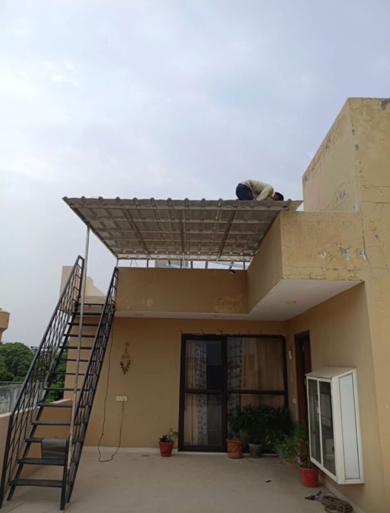 Exterior View, sushant lok i 1 RK 100 Sq.Yd. Builder Floor In Sushant Lok I Gurgaon 10703348