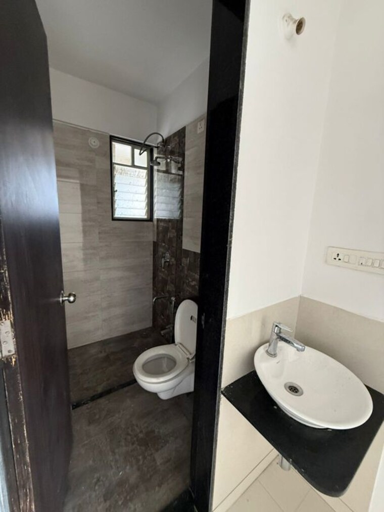 Bathroom, saniket-sunwinds 2 Bedroom 800 Sq.Ft. Apartment In Bavdhan Pune 10703363