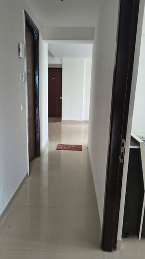 Building Lobby in 3 BHK Apartment at Shalimar Oneworld Vista, Gomti Nagar – for Rent
