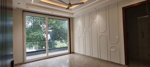 Master Bedroom in 3 BHK Builder Floor at BPTP Park Central, Sector 85 – for Sale