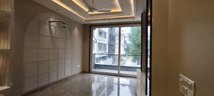 Room in 3 BHK Builder Floor at BPTP Park Central, Sector 85 – for Sale