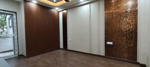 Room in 3 BHK Builder Floor at BPTP Park Central, Sector 85 – for Sale