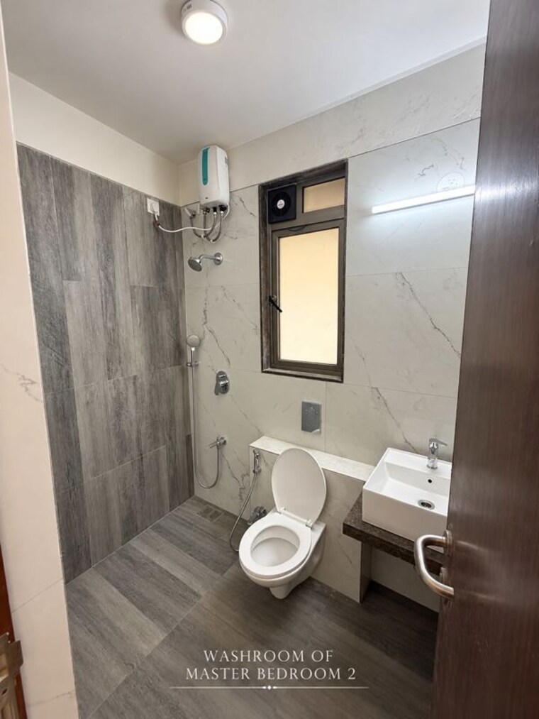 Bathroom, malad west 3 Bedroom 1000 Sq.Ft. Apartment In Malad West Mumbai 10703366