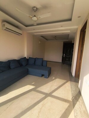 Bedroom in 3 BHK Builder Floor at Chittaranjan Park – for Rent