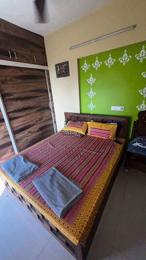 Bedroom in 2 BHK Apartment at Sunshine Willows, Ghansoli – for Rent