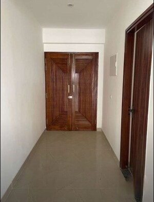  4 BHK Apartment at Arjunganj – for Sale