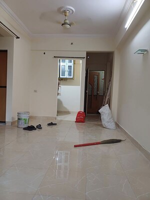 Room in 1 BHK Apartment at Mahavir Sargam CHS, Ghansoli – for Rent