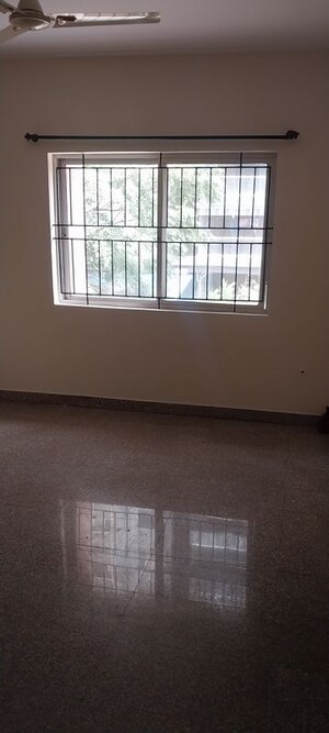 Room in 3 BHK Apartment at Jayanagar – for Sale
