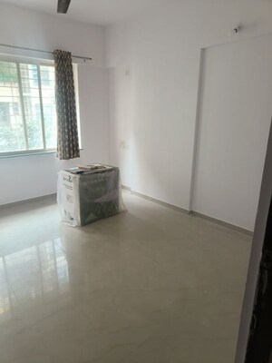 Room in 3 BHK Apartment at Essen Shonest Towers, Wakad – for Rent