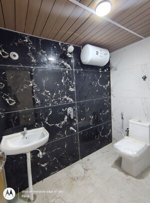 Team Area in 2 BHK Apartment at Vandana Flora, Hsr Layout – for Rent