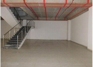 Room in  Showroom at Kanke – for Rent