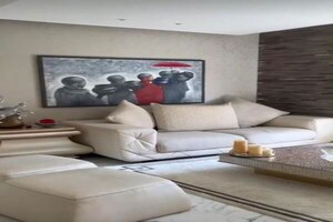 Furnished Amenities in 5 BHK Apartment at Sunita Apartment Cuffe Parade, Cuffe Parade – for Sale