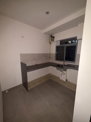 Team Area in 1 BHK Apartment at Piramal Vaikunth, Balkum Pada – for Rent