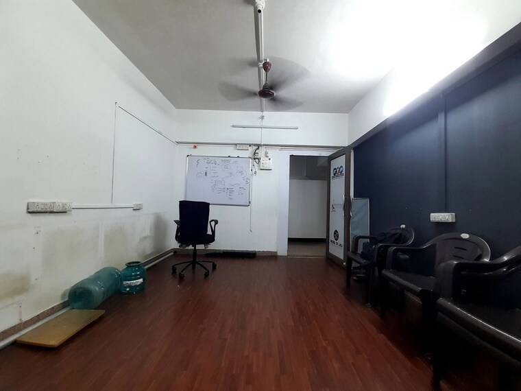 Team Area, goregaon west Commercial Office Space 450 Sq.Ft. In Goregaon West Mumbai 10703562