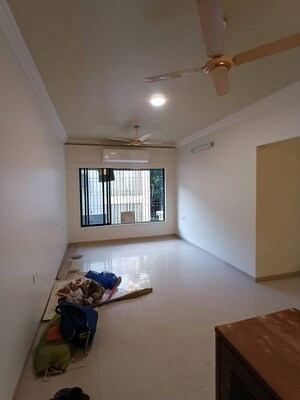Living Room in 2 BHK Apartment at Sai Baba Complex Goregaon, Goregaon East – for Rent