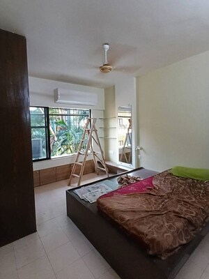 2 BHK Apartment For Rent in Sai Baba Complex Goregaon, Goregaon East