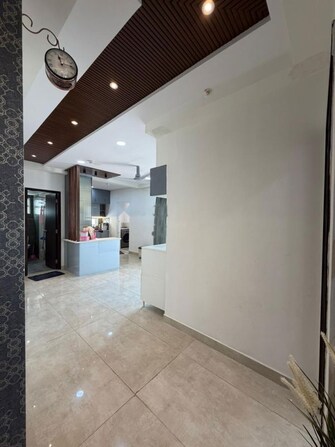 3 BHK 2438 Sq.Ft. Apartment in Candeur Crescent