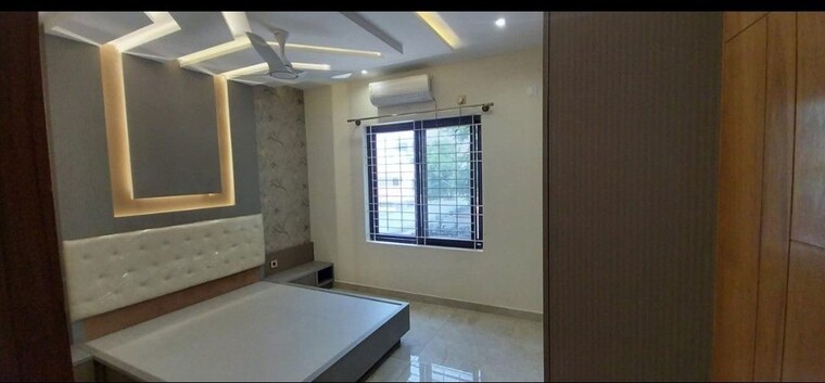 Room, 4th block 3 Bedroom 2100 Sq.Ft. Builder Floor In 4th Block Bangalore 10703582