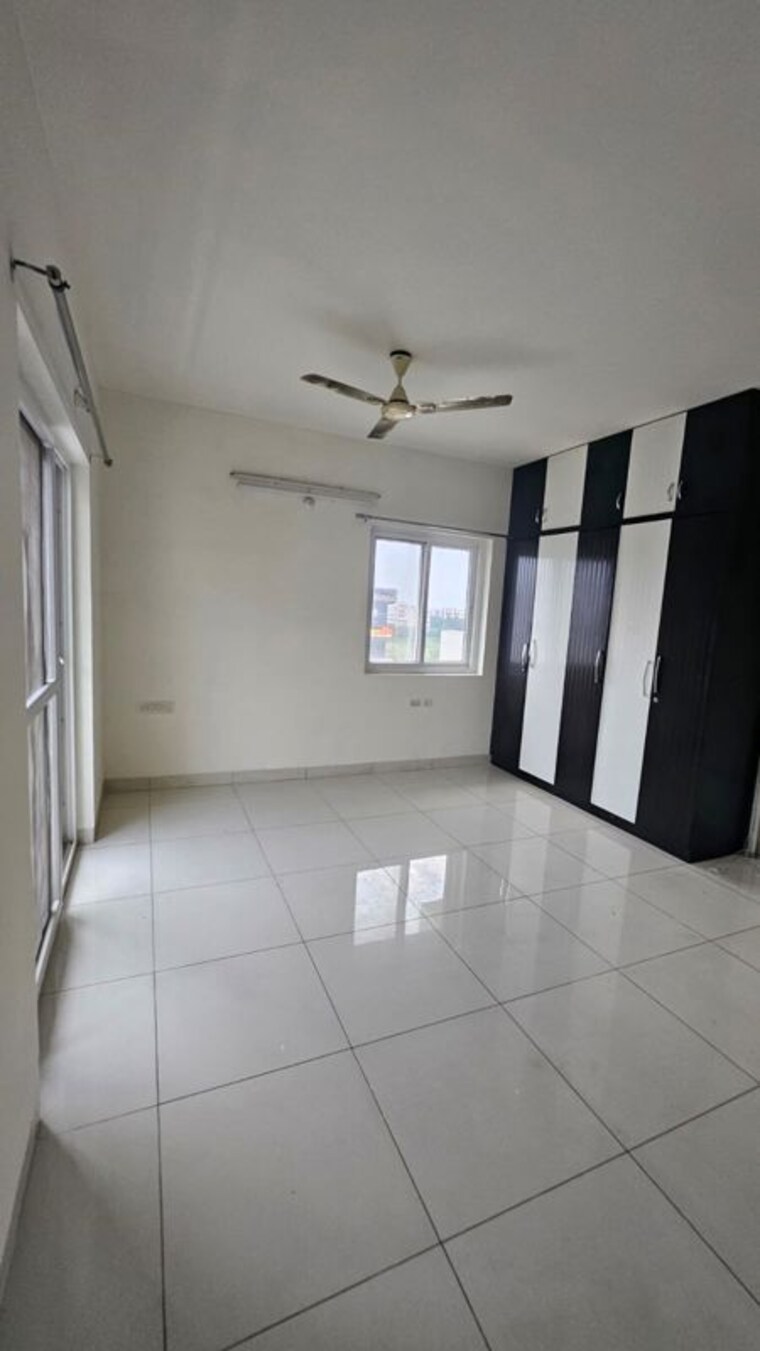 Bathroom, aparna-cyber-life 3 Bedroom 1960 Sq.Ft. Apartment In Nallagandla Hyderabad 10703620