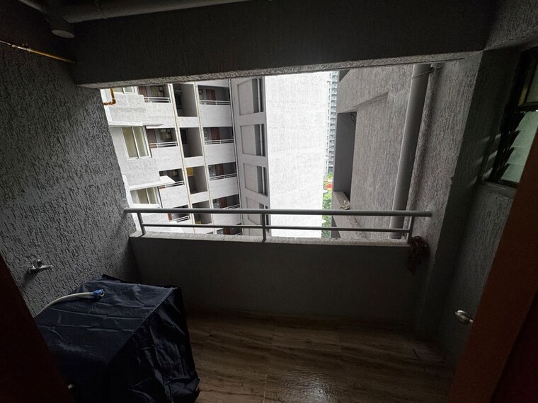 Balcony, bajaj-allianz-house 2 Bedroom 700 Sq.Ft. Apartment In Yerawada Pune 10703638